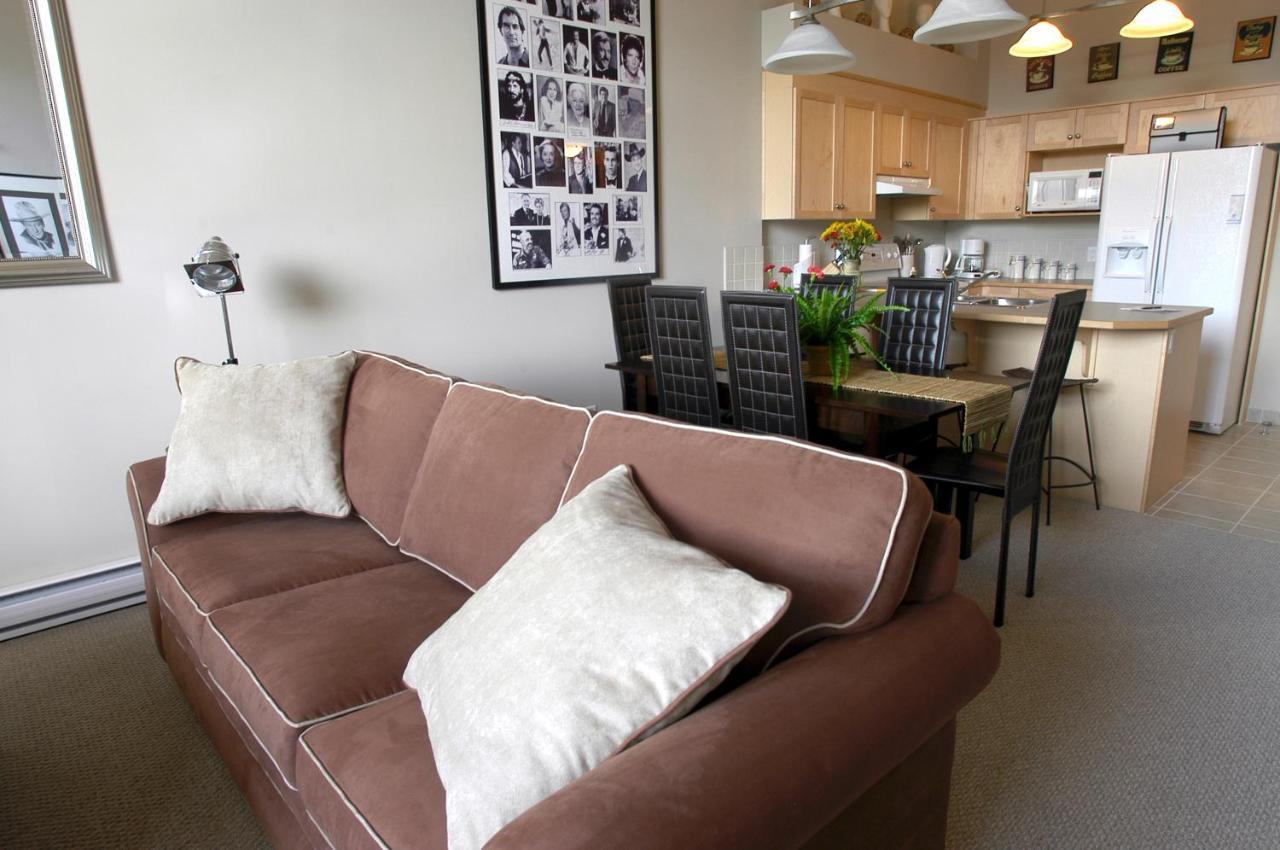 Apartment 407, Contemporary Decor Canmore Exteriör bild